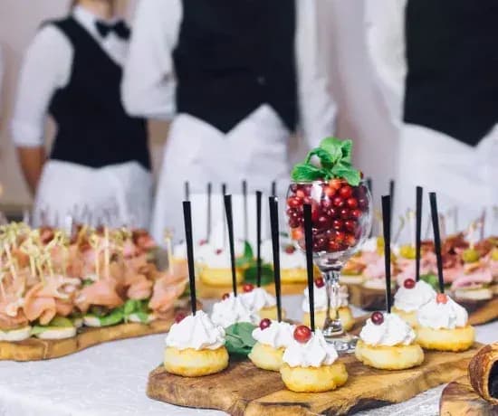 Vegetarisches Fingerfood Catering für private Feiern: Genussvolle Momente mit Ihren Liebsten